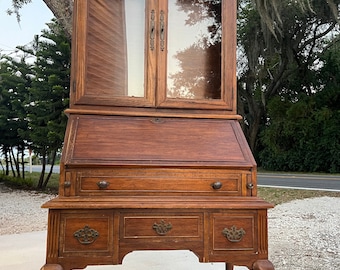 Antique “Sheffield Manor Dixie" Queen Anne Secretary Desk and Hutch/ Glass Hutch/ Light/ Solid Wood