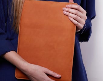 Handmade Leather HP Laptop Sleeve: Slim Protective Case