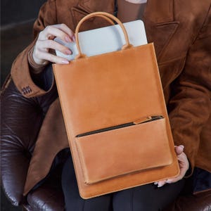 Vintage Leather MacBook Sleeve 2025. Laptop Case with Front Pocket. Minimalist Cover for MacBook Pro 13–16&quot;. Laptop Cover for MacBook M4