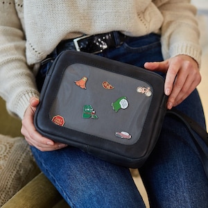 Sac ITA personnalisé fait main. Sac de présentation d'épingles à bandoulière avec insert souple. Sac ITA en cuir pour femme. Cadeau pour petite amie ou soeur