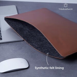 Minimalist Leather HP EliteBook Sleeve: Handmade Personalized Laptop Case image 10
