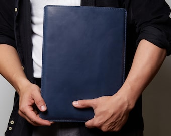 Funda de cuero hecha a mano para MacBook: Funda delgada personalizada para portátil
