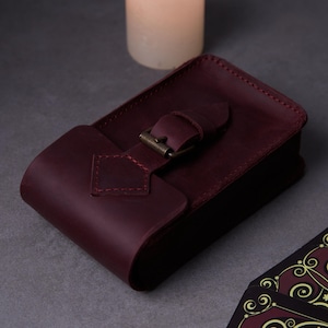 Estuche de cuero hecho a mano para baraja de tarot: tarjetero personalizado, accesorios espirituales.