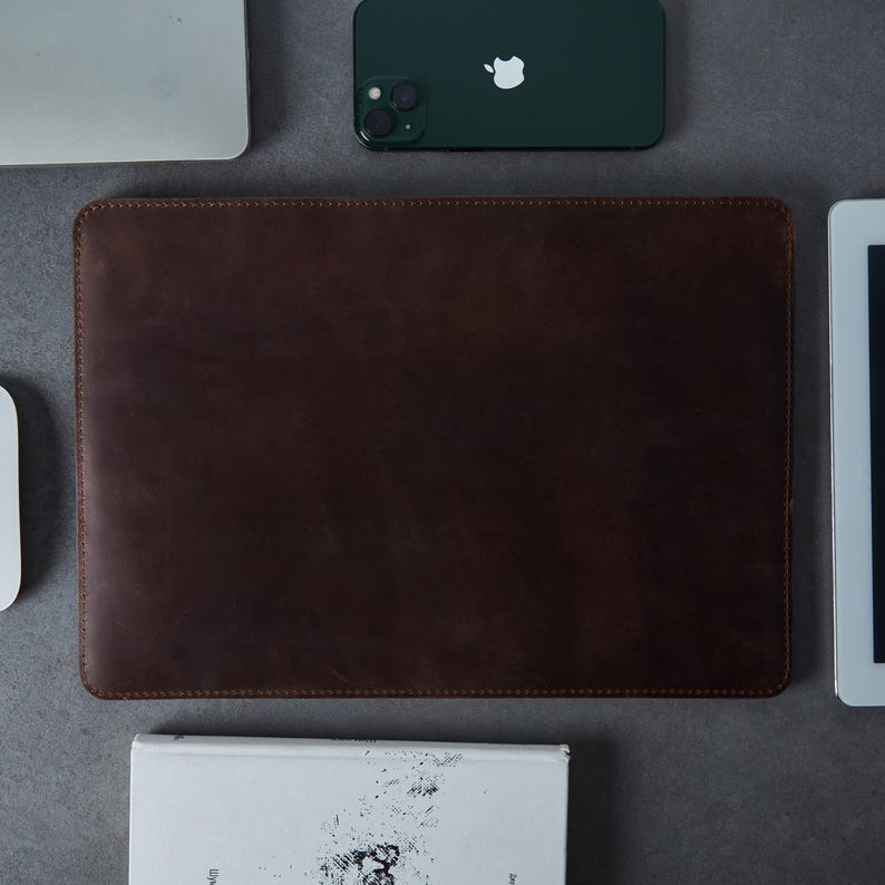 Minimalist Leather HP EliteBook Sleeve: Handmade Personalized Laptop Case image 8