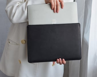 Leather MacBook Air/Pro Case with Felt Lining: Personalized MacBook Sleeve