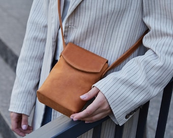 Mini Leather Phone Crossbody Bag: Compact Passport Holder, Adjustable Strap