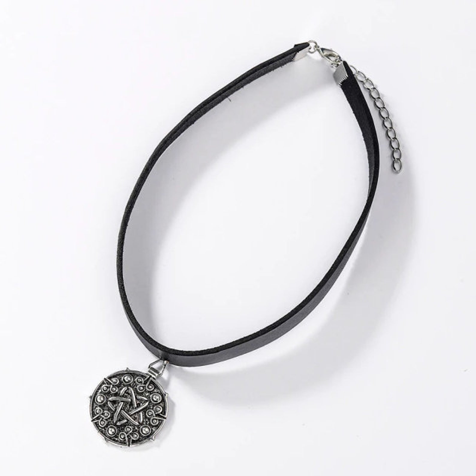 The Witcher Yennefer Medallion Halskette - Offizieller Netflix Merchandise