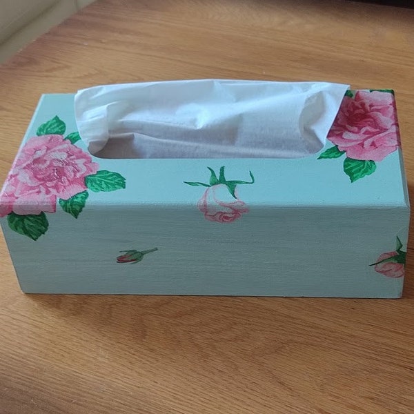 Belle boîte pour serviettes, boîte vert clair faite à la main, serviettage, boîte avec des roses boîte en bois pour serviettes