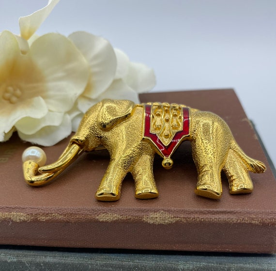 Vintage Monet Elephant Gold Tone Brooch with Red … - image 3