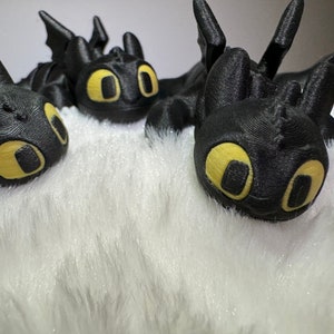 Poseable Toothless Dragon Figurine - How to Train Your Dragon Collectible