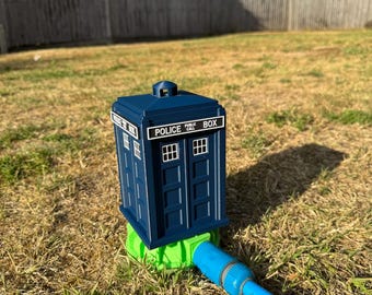 TardiSprinkler – Doctor Who inspireerde Rocket Garden-sproeier | Vliegen, spins en sprays!