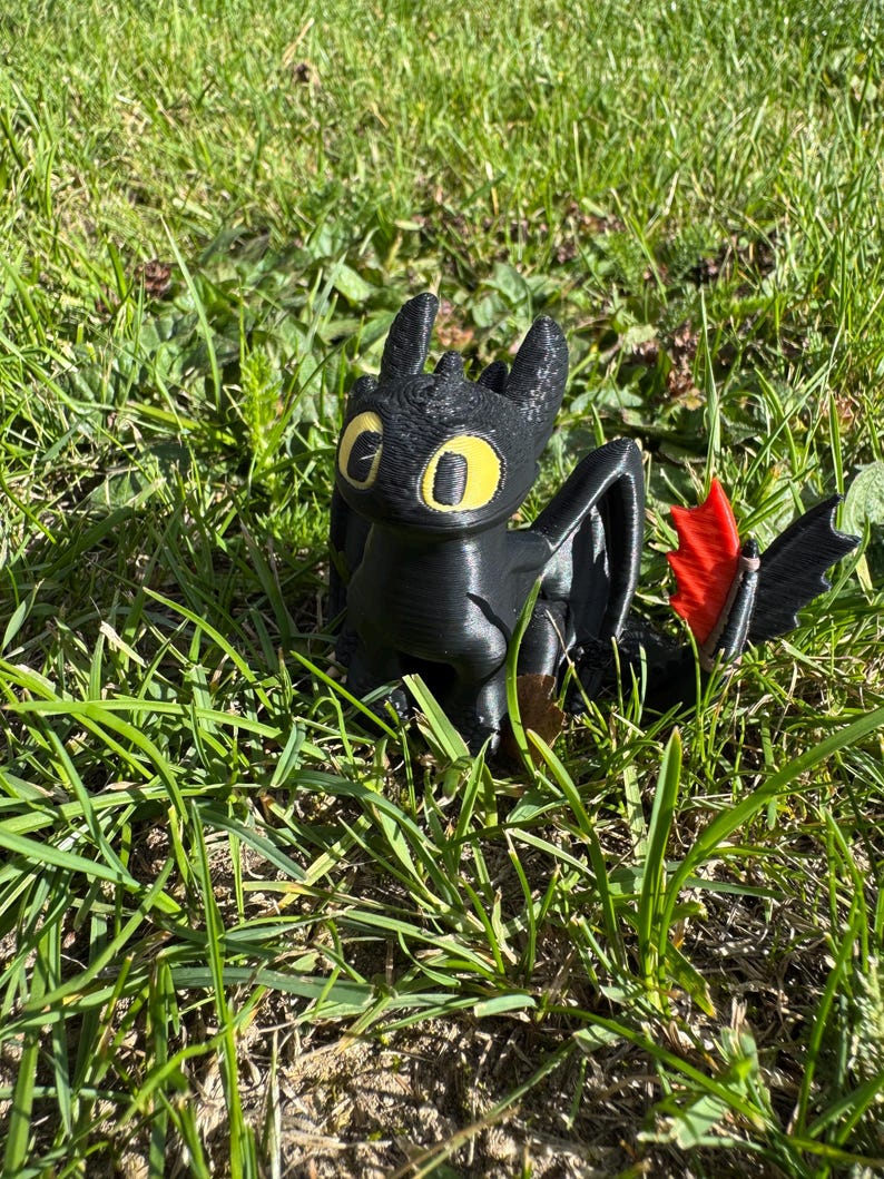 Toothless Dragon Figure: 3D Printed Ornament - Gift for Dragon Fans image 4