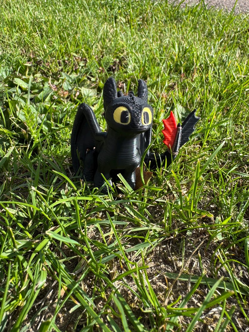 Toothless Dragon Figure: 3D Printed Ornament - Gift for Dragon Fans image 2