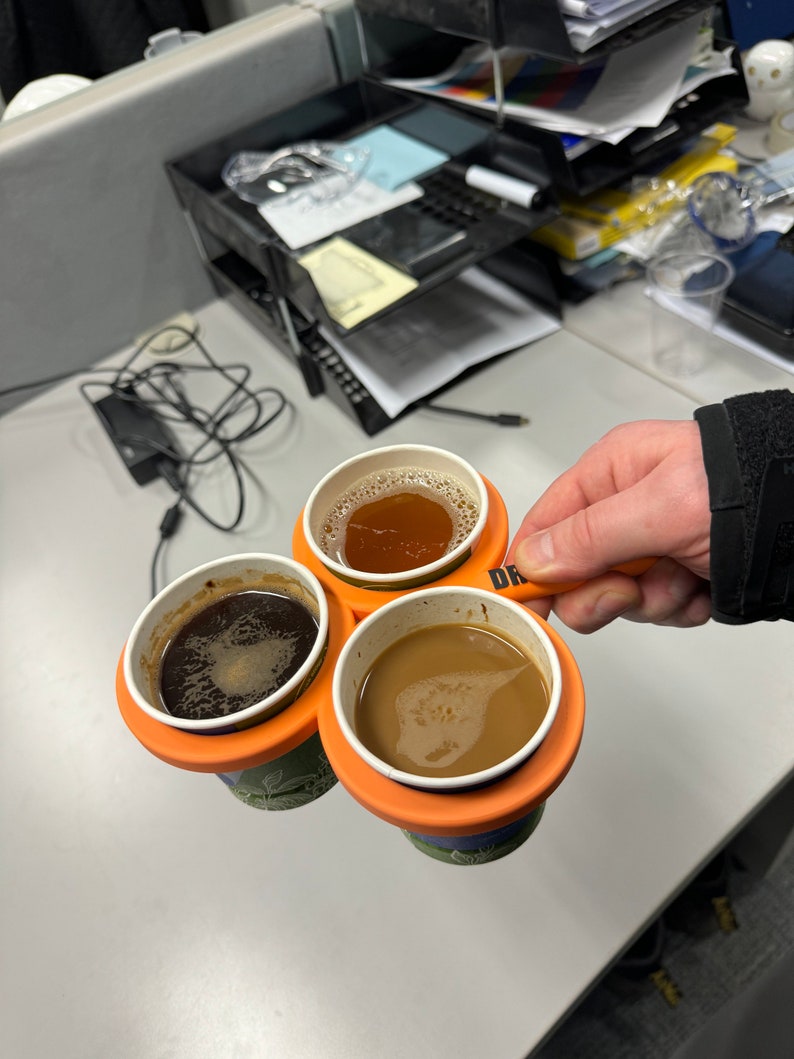 3-Cup Coffee Carrier: Ergonomic Office Drink Holder image 4