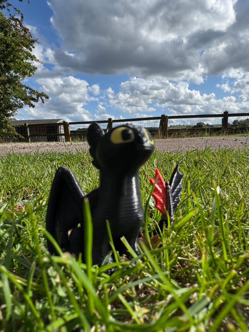 Toothless Dragon Figure: 3D Printed Ornament - Gift for Dragon Fans image 3