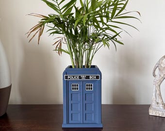 Von der TARDIS inspirierter selbstbewässernder Übertopf für Innenräume – Doctor Who Fan Geschenk