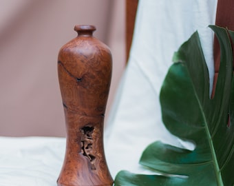 Vase en bois avec décor artisanal Vase en bois, Vases Décoration intérieure, Décor en bois naturel, Vase en bois fait à la main, Cadeau écologique