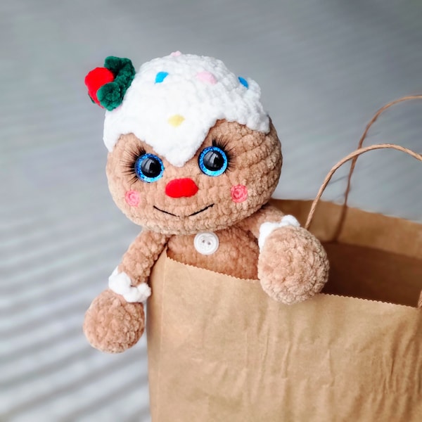 Crochet gingerbread man pattern - Amigurumi gingerbread - Crochet gingerbread ornaments - Christmas Gingerbread Amigurumi Pattern