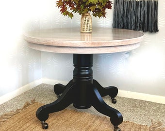 Pedestal Dining Table **SOLD*** Please do not purchase