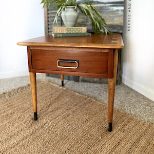 Lane acclaim end table with hot sale drawer