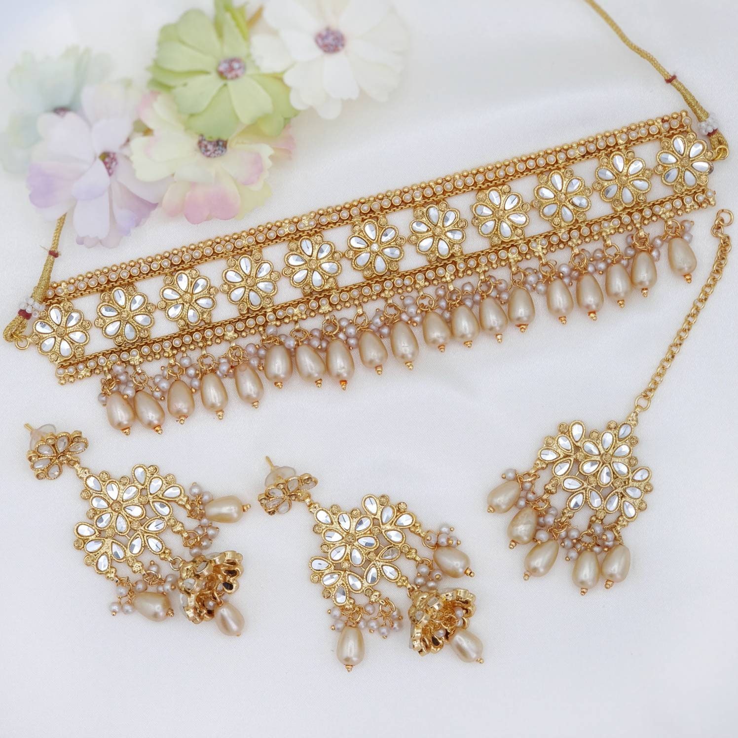 Classic Bridal Collar Choker Necklace Set with Earrings, Jhumar and Tikka  Price in Pakistan (M014611) - 2023 Designs, Reviews & Videos