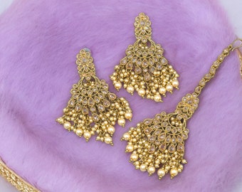 Boucles d'oreilles Polki et parure Tikka : bijoux de mariage indien
