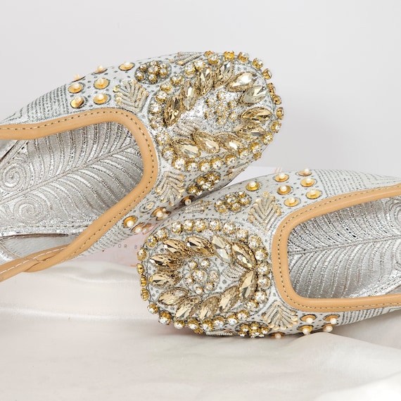 Handmade Silver Sequin Khusa Sandal: Pakistani Indian Jutti Wedding Shoes