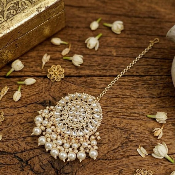 Gold Pearl Teardrop Maang Tikka Hair Jewelry Indian Gold-Plated Teardrop Maang Tikka – Bridal Headpiece  main image 2