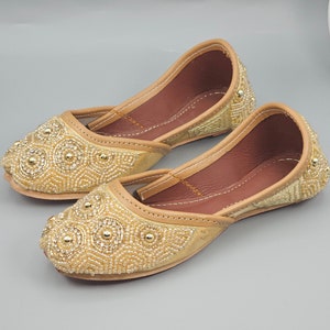 Kids Girls Gold Embroidered Jutti image 5