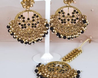 Set di orecchini Chandbali Tikka in oro antico: gioielli da sposa indiani