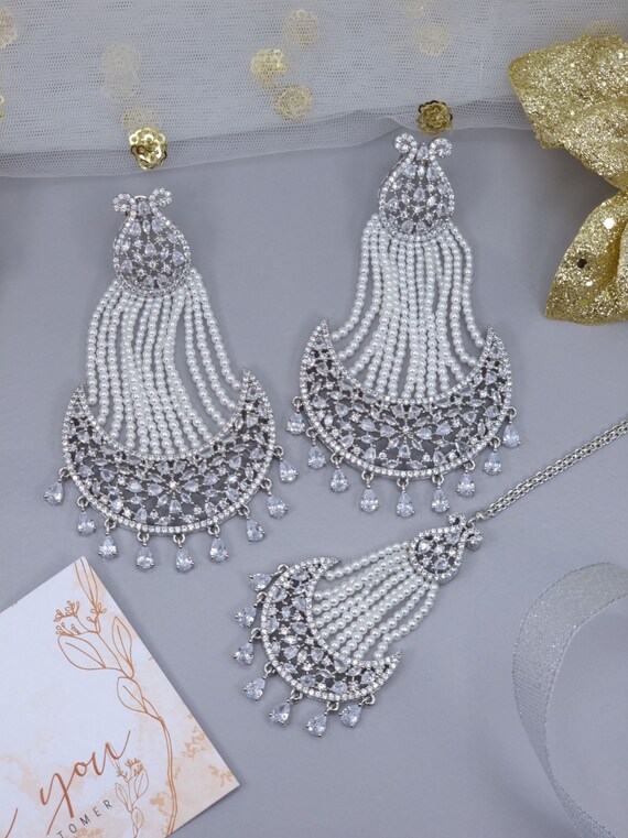 Earrings with tikka hotsell