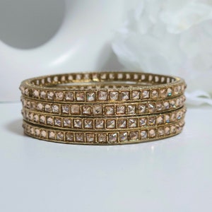 Set mit 4 antiken Gold Polki Armreifen
