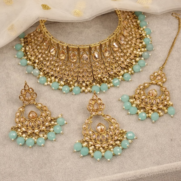 Abha - Ensemble de mariée collier et tour de cou en or antique avec boucles d'oreilles et Tikka, bijoux de mariée indiens, bijoux de mariée, bijoux de mariée pakistanais