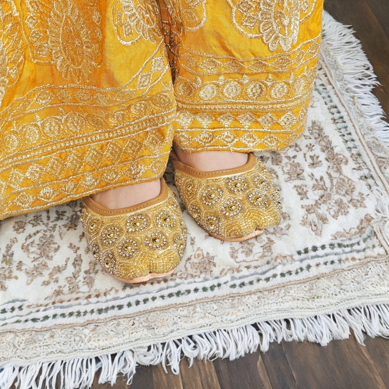 Kids Girls Gold Embroidered Jutti image 1