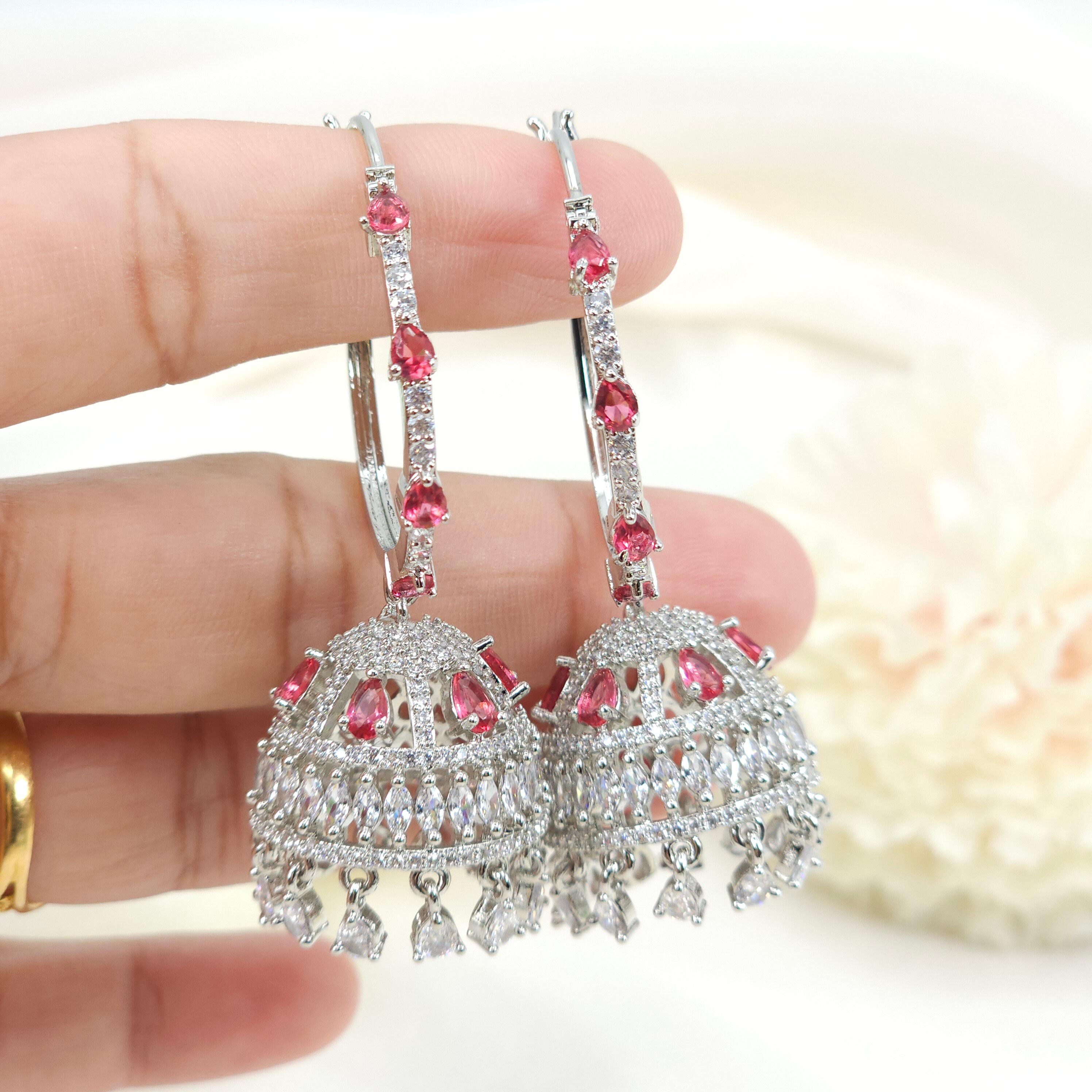 GUMEI Fashion Ethnic Bali Jhumka Jhumki Gold Brocade Lotus