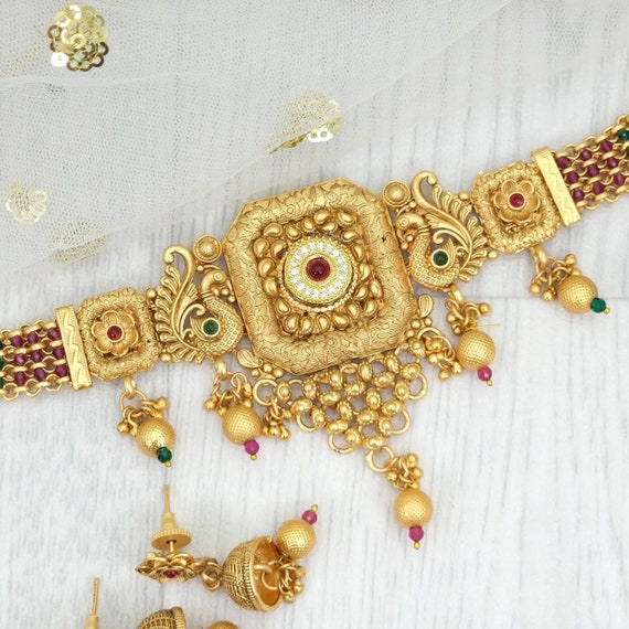 DEVIKA Beautiful Antique Gold Rajwadi Choker Necklace Set With