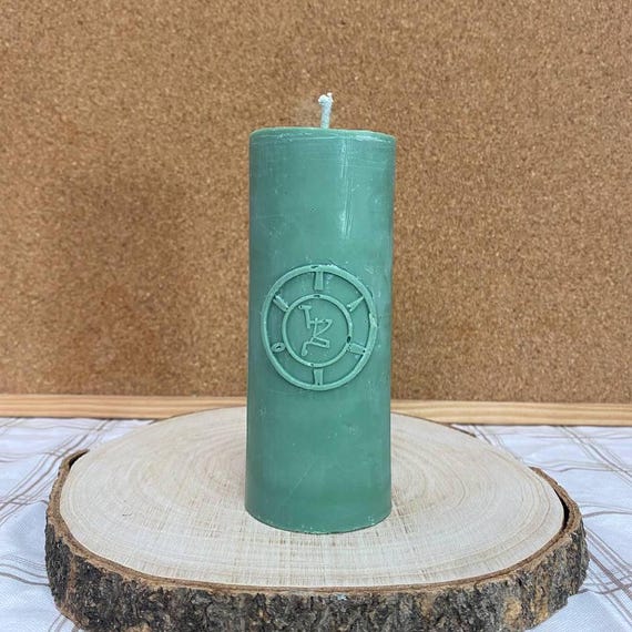 Mammon Candle: Green Money Ritual Candle With Wooden Altar - Etsy