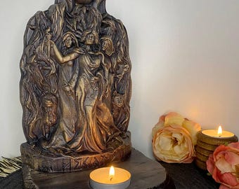 Potrójny ołtarz Hekate: Drewniany świecznik, pogański wystrój wiccański, ręcznie rzeźbiony