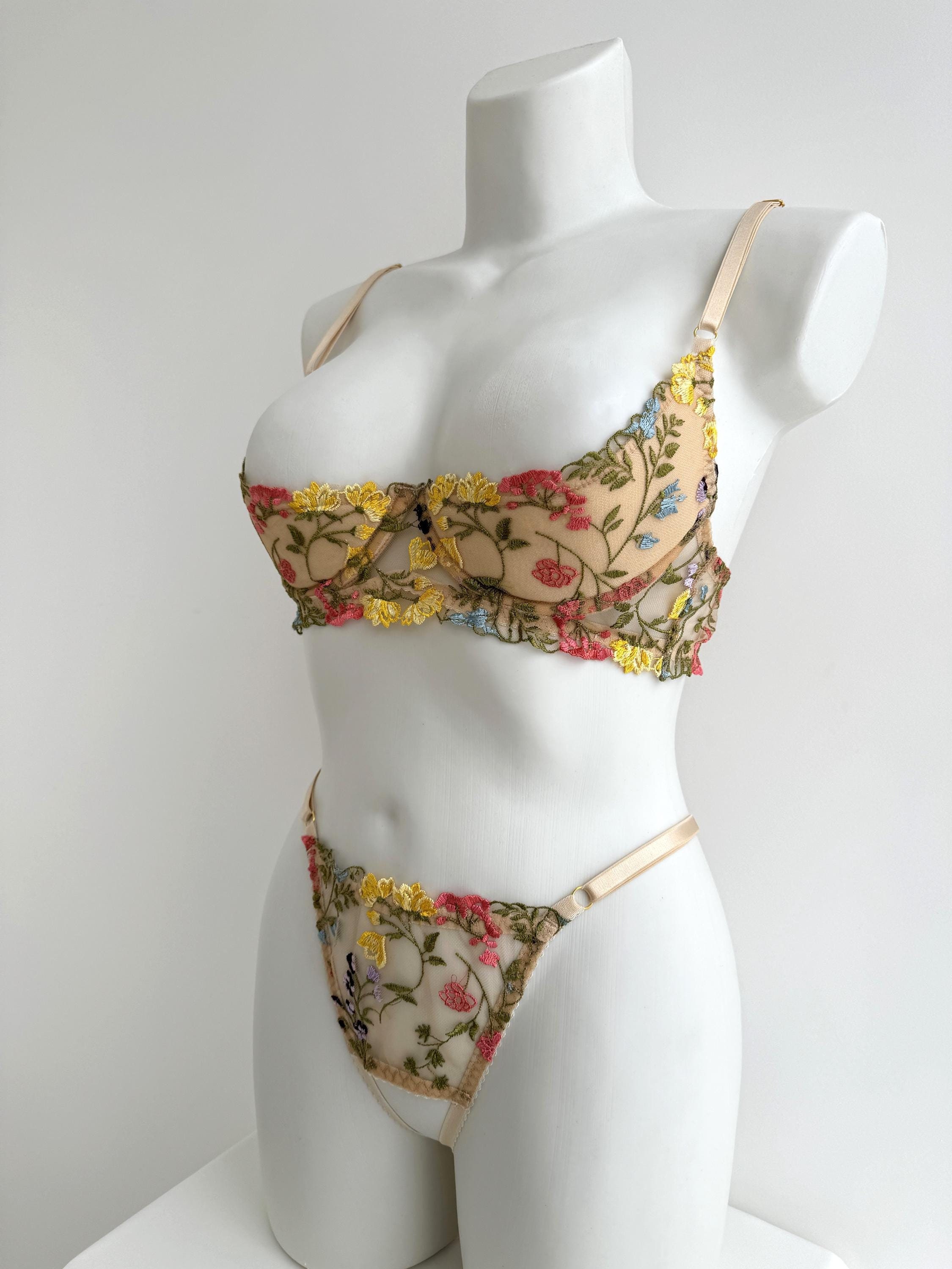 Lace open cupless bra plus size, Open cupless bra for large bust shelf bra open with support, corset bra, quarter cup bra with extra support