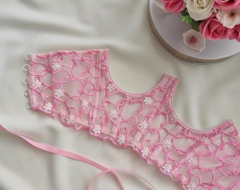 Ceinture corset rose florale brodée sous la poitrine - Renaissance Faire
