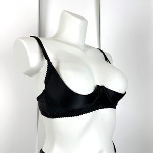 Shelf bra open with support, Guarter cup bra with extra support, Open cupless bra plus size, Cupless bra for large bust, Black corset bra