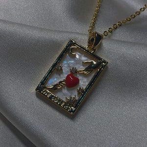 Collana con carta degli amanti dei tarocchi placcata in oro - Regalo - Regalo per lei - Regalo di compleanno