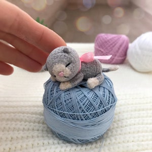 Plush miniature cat, stuffed little cute sleeping kitten, small animal. Tiny pet toy, pocket hug gift, companion for Blythe doll. Artist cat