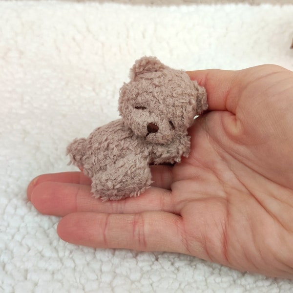 Mini peluche ours en peluche. Joli animal miniature. Animal de compagnie de poche. Jolie peluche pour dormir. Peluches pour poupée Blythe. Cadeau Saint Valentin