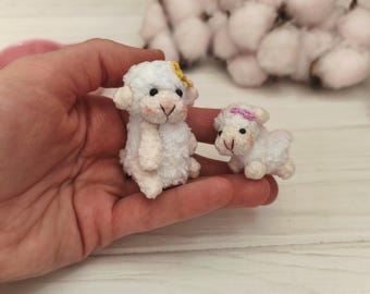 Miniature plush sheep handmade toy for doll collection