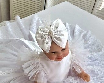 Elegant White Lace Headband with Double Rhinestone Bow for Baby