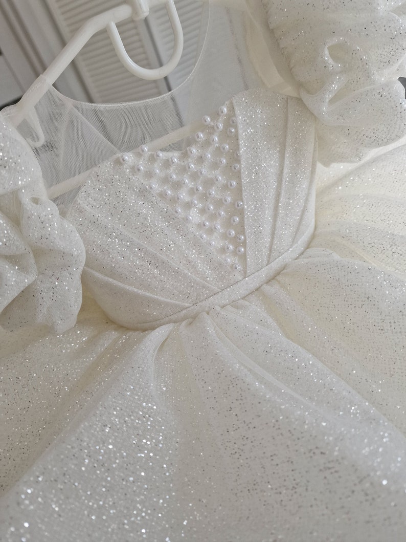 Robe tutu ivoire à paillettes gonflées avec broderie de perles et manches bouffantes Parfaite pour le baptême, la robe de premier anniversaire ou la robe de fille à fleurs image 6