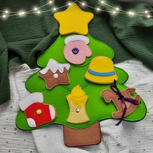 Toddler Christmas tree - handmade felt buttoning game - Christmas Gift for little boys and girls - buckle busy board, dementia activities