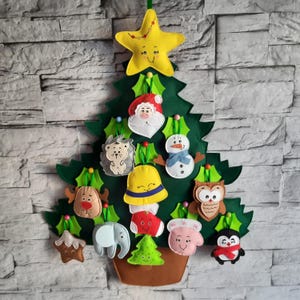 Felt Toddler Christmas tree with 12 (or 24) christmas ornaments - Custom Unique Christmas Gift - Montessori felt Xmas tree