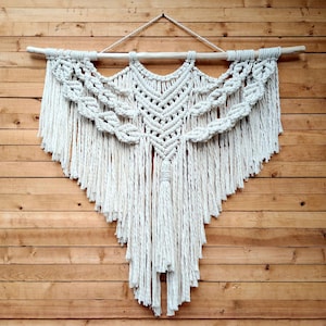 Handmade Macrame Wall Hanging, Boho Decor, Modern Tapestry, Natural Materials, Unique Gift for Women, Bohemian Wall Art